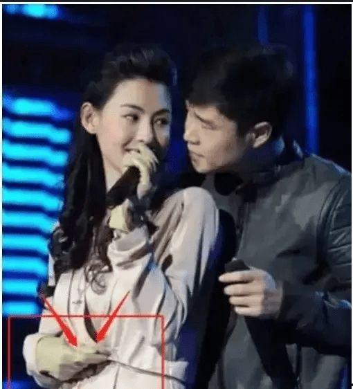 喜剧女星爆料视频大全集,喜剧女星经典爆料视频大盘点 第3张 喜剧女星爆料视频大全集,喜剧女星经典爆料视频大盘点 第3张